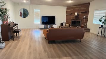 TV