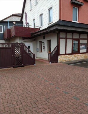 บริเวณภายนอก