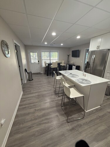 Basement apartment with private entrance located in the heart of Doraville