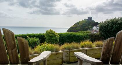 Pengolwg - sleeps 11 guests in 5 bedrooms