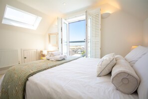 6 soverom, skrivebord, wi-fi og sengetøy