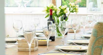 Goleufryn - sleeps 20 guests in 7 bedrooms