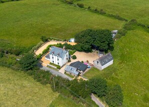 Exterior - Goleufryn - sleeps 20 guests  in 7 bedrooms (Abersoch)