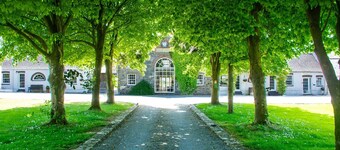 Gamekeepers Cottage - sleeps 4 guests  in 2 bedrooms