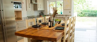 Birch Cottage - Sleeps 6 in 3 bedrooms