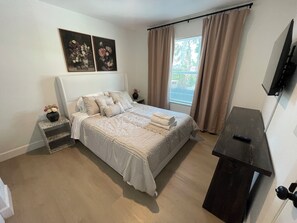 3 chambres, bureau, fer et planche à repasser, Wi-Fi gratuit