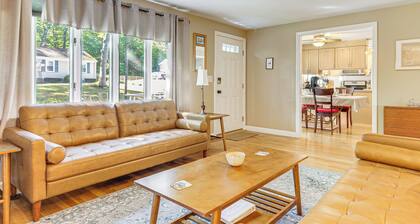 2 Mi to New England Sports Village - Quiet Home