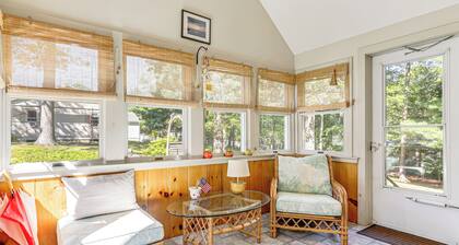 2 Mi to New England Sports Village - Quiet Home