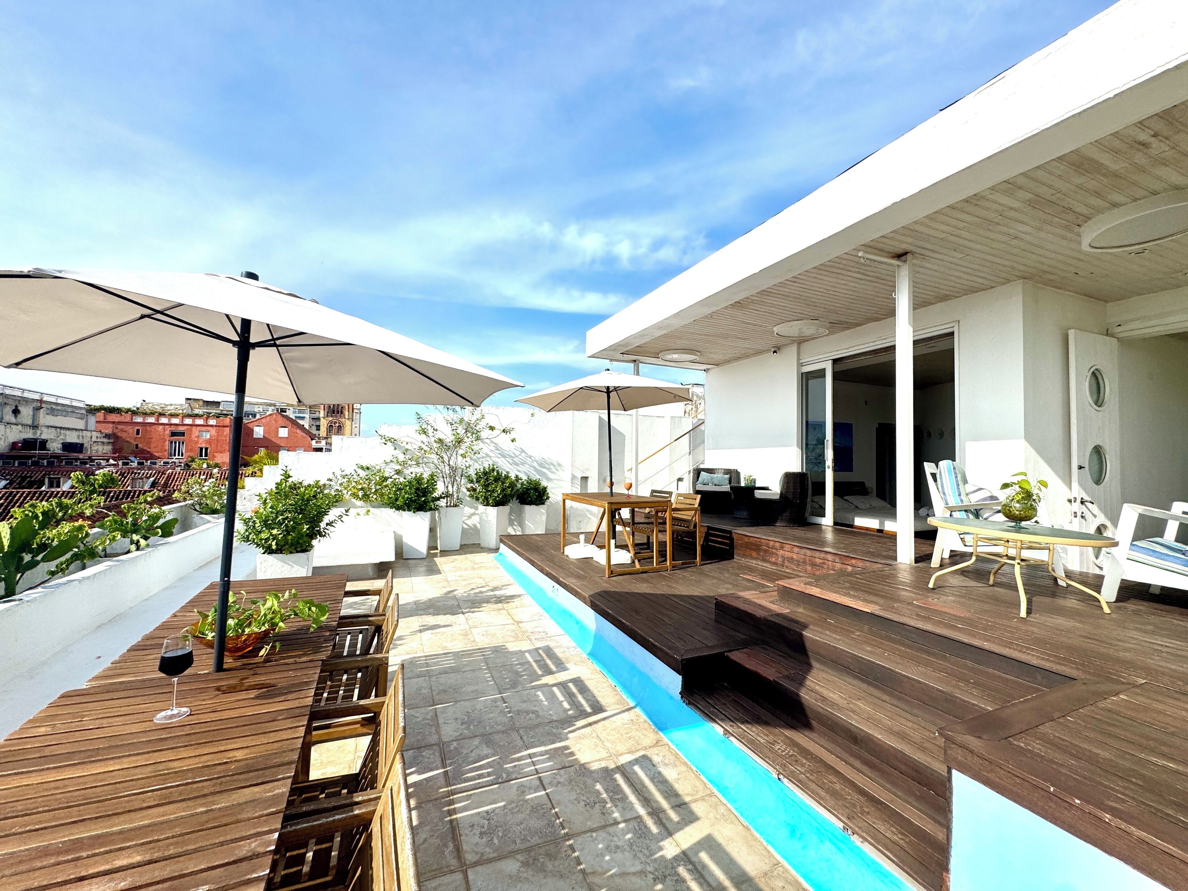 Suite, Balcony, City View | In-room safe, free WiFi, bed sheets