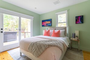 3 Schlafzimmer, Schreibtisch, Bügeleisen/Bügelbrett, Reisekinderbett