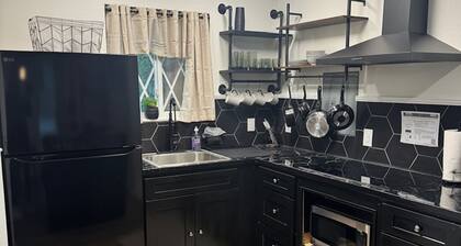 Copper Creek-Cozy Couples Cabin near Springs, Lakes, Beaches, and ATV Park