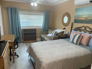 1 bedroom, WiFi, bed sheets