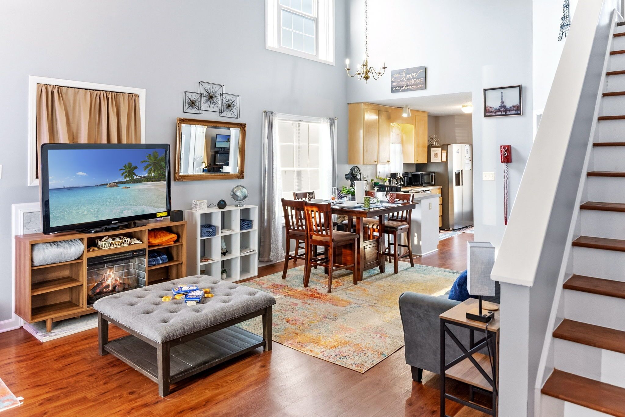 Smart TV, fireplace, music library, stereo