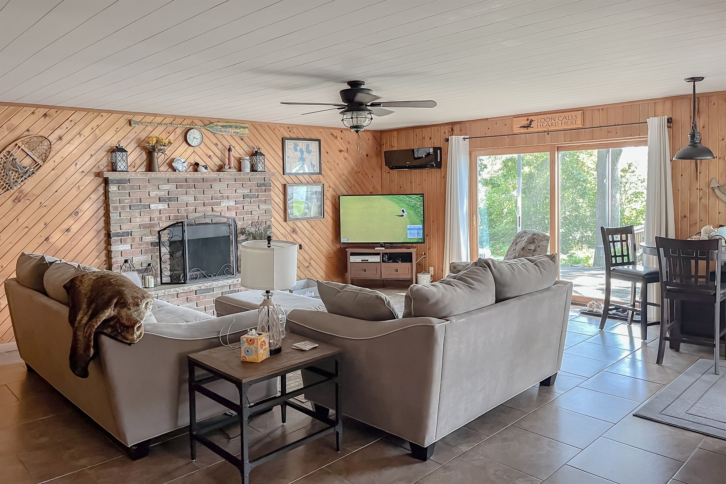 Smart TV y reproductor de DVD 