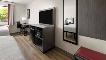 1 bedroom, desk, free WiFi, bed sheets