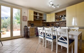 Réfrigérateur, plaque de cuisson