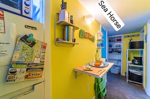 Interior - SEAHORSE UNIT .. 1-bedroom apartment in Cocoa Beach & close to Port Canaveral (Cocoa Beach)