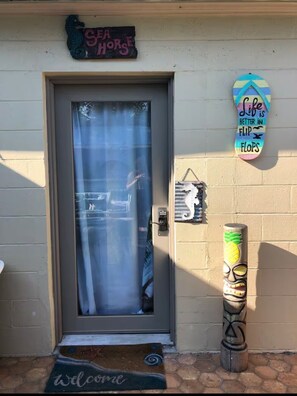 Exterior detail - SEAHORSE UNIT .. 1-bedroom apartment in Cocoa Beach & close to Port Canaveral (Cocoa Beach)