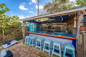 Bar (en la propiedad)