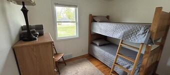 Beautiful 3BR house in the middle of prime hunting and fishing country