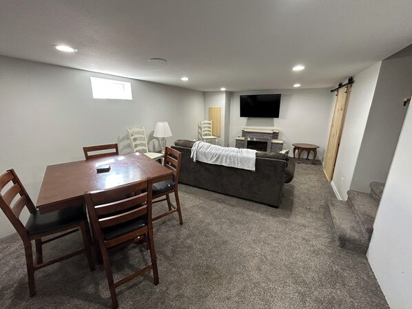 Interior - Beautiful 3BR house in the middle of prime hunting and fishing country (Medina)