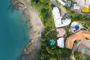 Condo, 2 phòng ngủ, ban công, quang cảnh biển | Ngoại thất