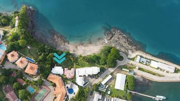 Condo, 2 phòng ngủ, ban công, quang cảnh biển | Ngoại thất