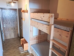 1 habitación y acceso a internet 