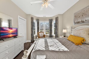 Free WiFi, bed sheets - Relax Close to Beach & Golf at Magnolia Place | LL4878-102 (Myrtle Beach)