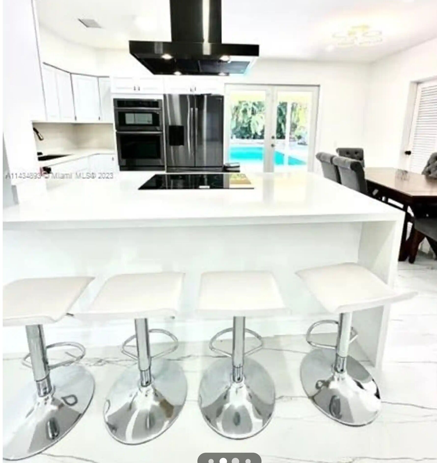 Mikrowelle, Ofen, Herdplatte, Geschirrspüler