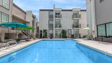 Apartamento, 1 habitación, fumadores, balcón | Piscina | Una piscina al aire libre