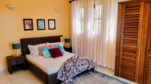 2 chambres, fer et planche à repasser, Wi-Fi, literie fournie