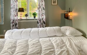 4 Schlafzimmer, Reisekinderbett, kostenloses WLAN