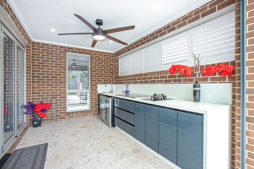 Bonus Massage Chair+Accessible Pool & Bathroom