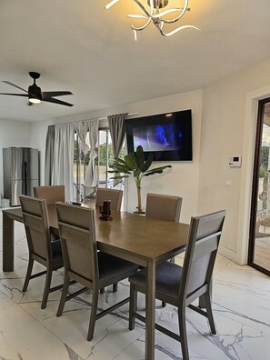 Dining - 3-bedroom house in marvelous Camaceyes with AC (Aguadilla)