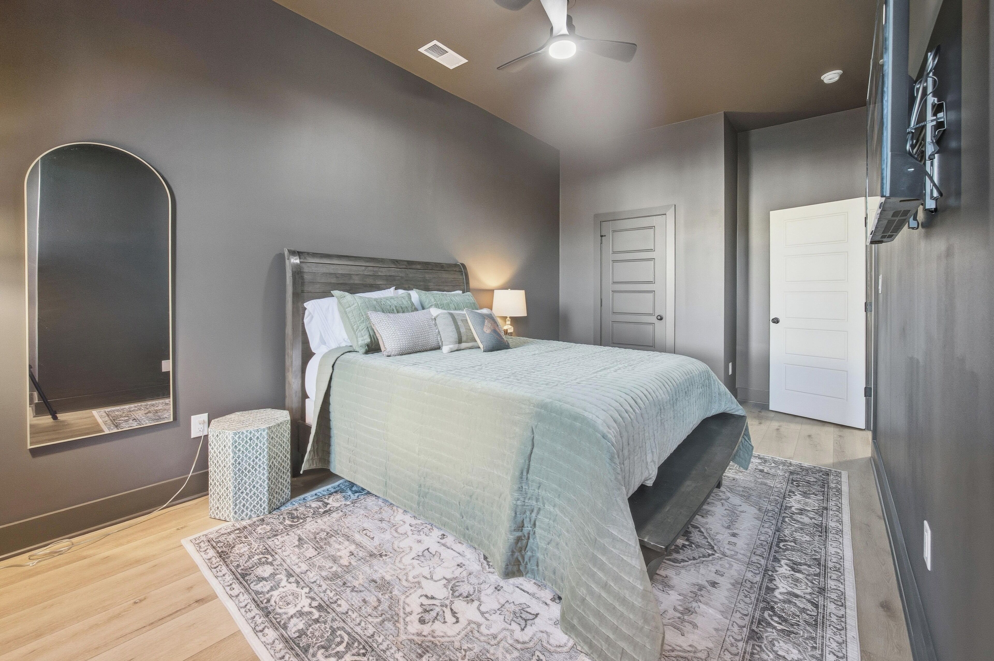 3 bedrooms, WiFi, bed sheets