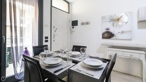 تناول الطعام