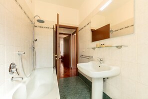 Bathroom - Heart Milan Apartments - Corso Como (Milan)