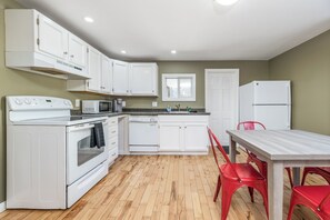 Microwave, oven, stovetop, dishwasher