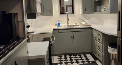 Cozy 1943 Home 3BR 1.5 Bath in Lake Jackson