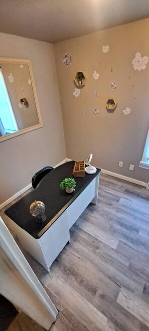 المنشأة من الداخل