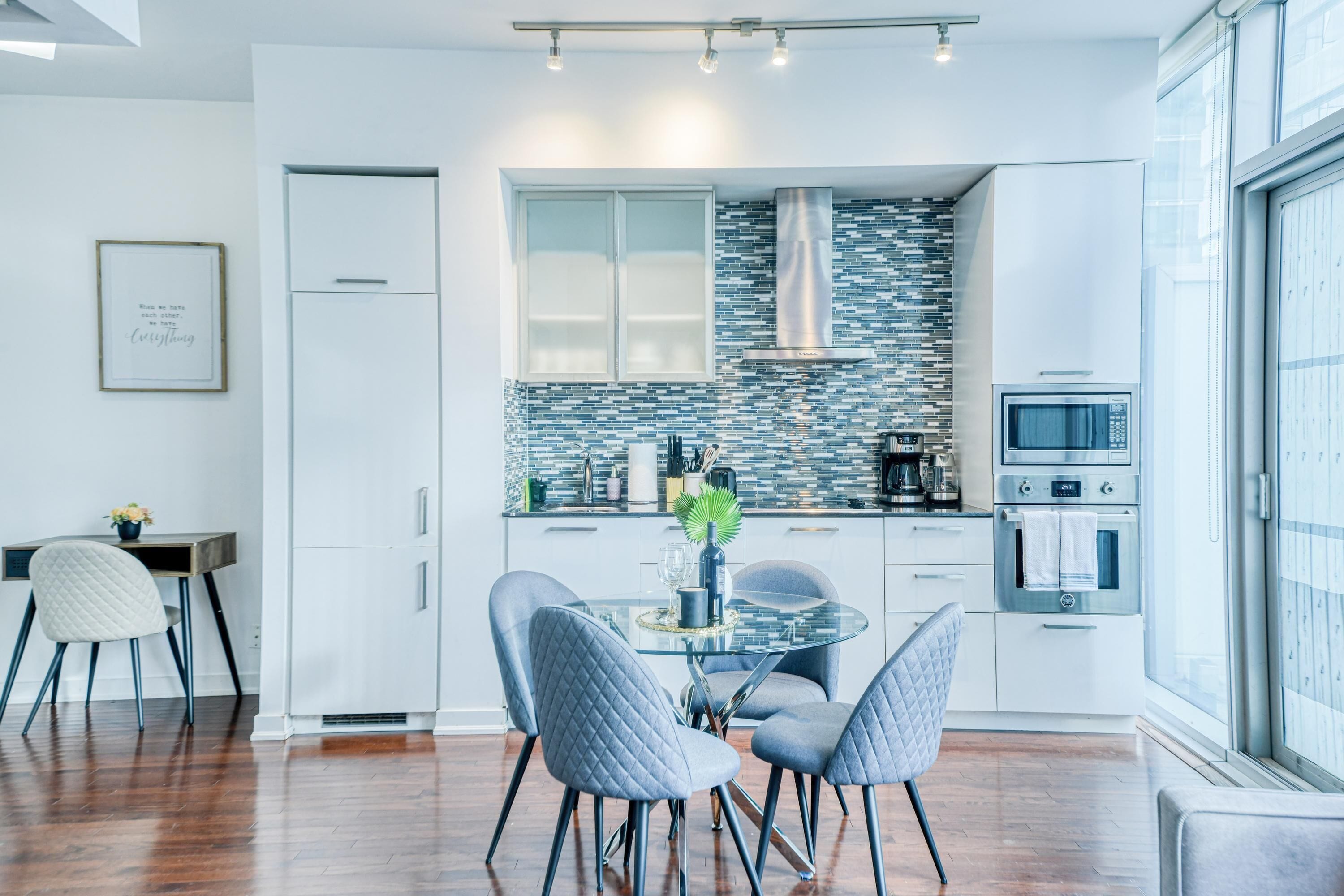 Classic-huoneisto, 1 keskisuuri parisänky, kaupunkinäköala | Ruokasali