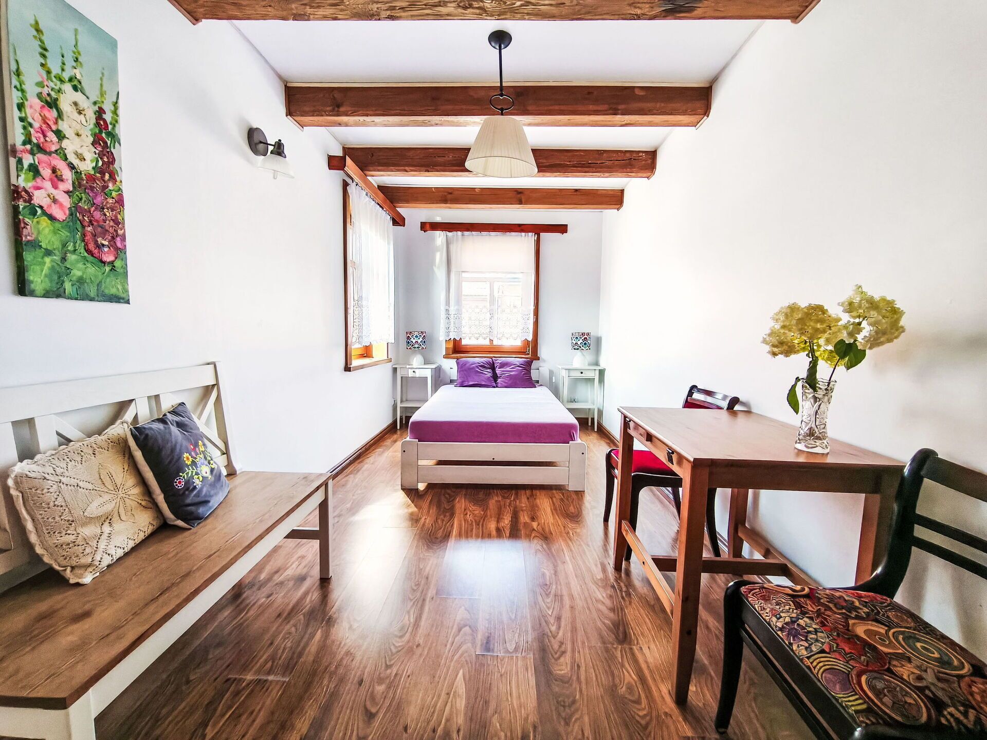 2 عدّة غرف نوم وسرير سفر