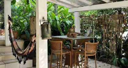 Great house in Ilhabela close to the beach and the center!