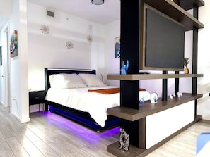 1 chambre, coffres-forts dans les chambres, fer et planche à repasser