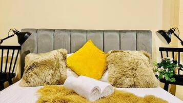 1 bedroom, iron/ironing board, Internet, bed sheets