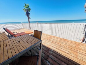 Property grounds - Beach & Relaxation, 2BR, Family + Dog Friendly (Redington Shores)
