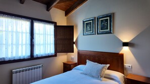 2 soverom, strykejern/-brett, reiseseng for barn og wi-fi (inkludert)