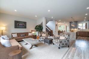 Living area - NEW Townhome | Private garage & hot tub | BBQ (Whistler)