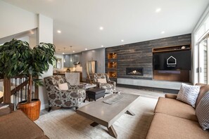 Living area - NEW Townhome | Private garage & hot tub | BBQ (Whistler)